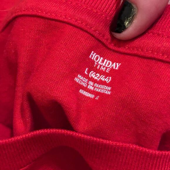 Christmas T Shirt Funny Ain’t No Laws Hangin With Claus Mens Large Red & White - Picture 3 of 3